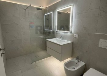 Bagno - Bilocale Lavena Ponte Tresa - foto 13