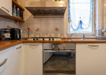 Cucina - Bilocale VIA MAZZINI
 
12, Biandronno - foto 4