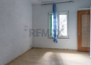 Stanza vuota - Bilocale VIA MAZZINI
 
12, Biandronno - foto 23