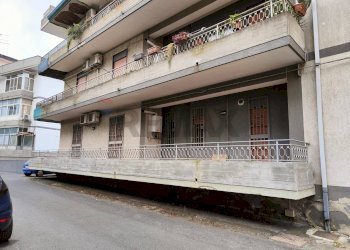 Edificio all\'aperto - Appartamento via Umberto
 
41, Sant'Agata Li Battiati - foto 1