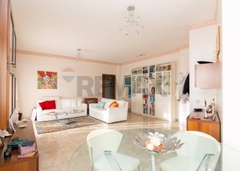 Sala da pranzo - Appartamento Viale Nitta
 
16/A, Catania - foto 4