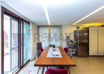 Sala da pranzo - Villa a Schiera Via Matteo Gaudioso
 
15, Pedara - foto 10