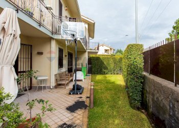 Giardino - Villa a Schiera Via Matteo Gaudioso
 
15, Pedara - foto 16