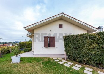 Casa all\'aperto - Villa a Schiera Via Matteo Gaudioso
 
15, Pedara - foto 23
