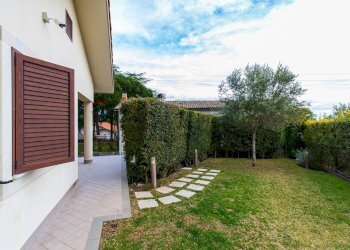 Giardino - Villa a Schiera Via Matteo Gaudioso
 
15, Pedara - foto 25