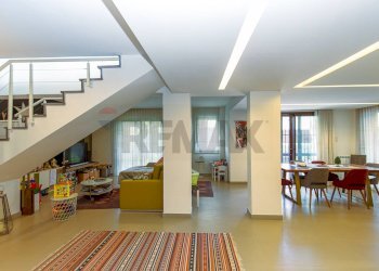 Scale - Villa a Schiera Via Matteo Gaudioso
 
15, Pedara - foto 35