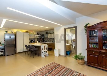 Sala da pranzo - Villa a Schiera Via Matteo Gaudioso
 
15, Pedara - foto 38