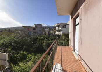 Balcone - Trilocale via Cavour
 
47, Mascali - foto 6