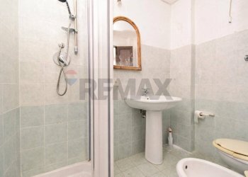 Bagno - Trilocale via Cavour
 
47, Mascali - foto 13