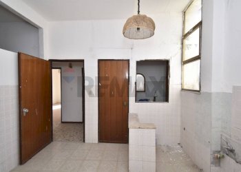 Hall / corridoio - Trilocale via Cavour
 
47, Mascali - foto 16