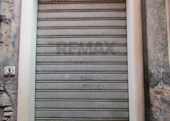 Non correlato - Casa indipendente Via Alessandro Magno
 
4, Bronte - foto 3