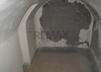 Dettagli - Casa indipendente Via Alessandro Magno
 
4, Bronte - foto 11