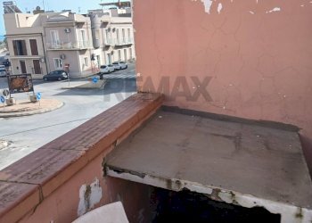 Balcone - Casa indipendente Via Milazzo
 
1, Avola - foto 16