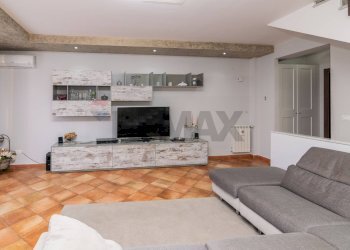 Soggiorno - Villa a Schiera Via Aldo Moro
 
19, Mascalucia - foto 21