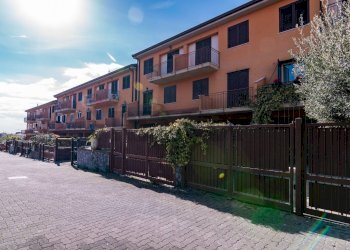 Edificio all\'aperto - Villa a Schiera Via Aldo Moro
 
19, Mascalucia - foto 46