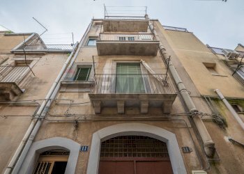 Edificio all\'aperto - Casa indipendente Via Pampallona
 
11, Caltagirone - foto 2