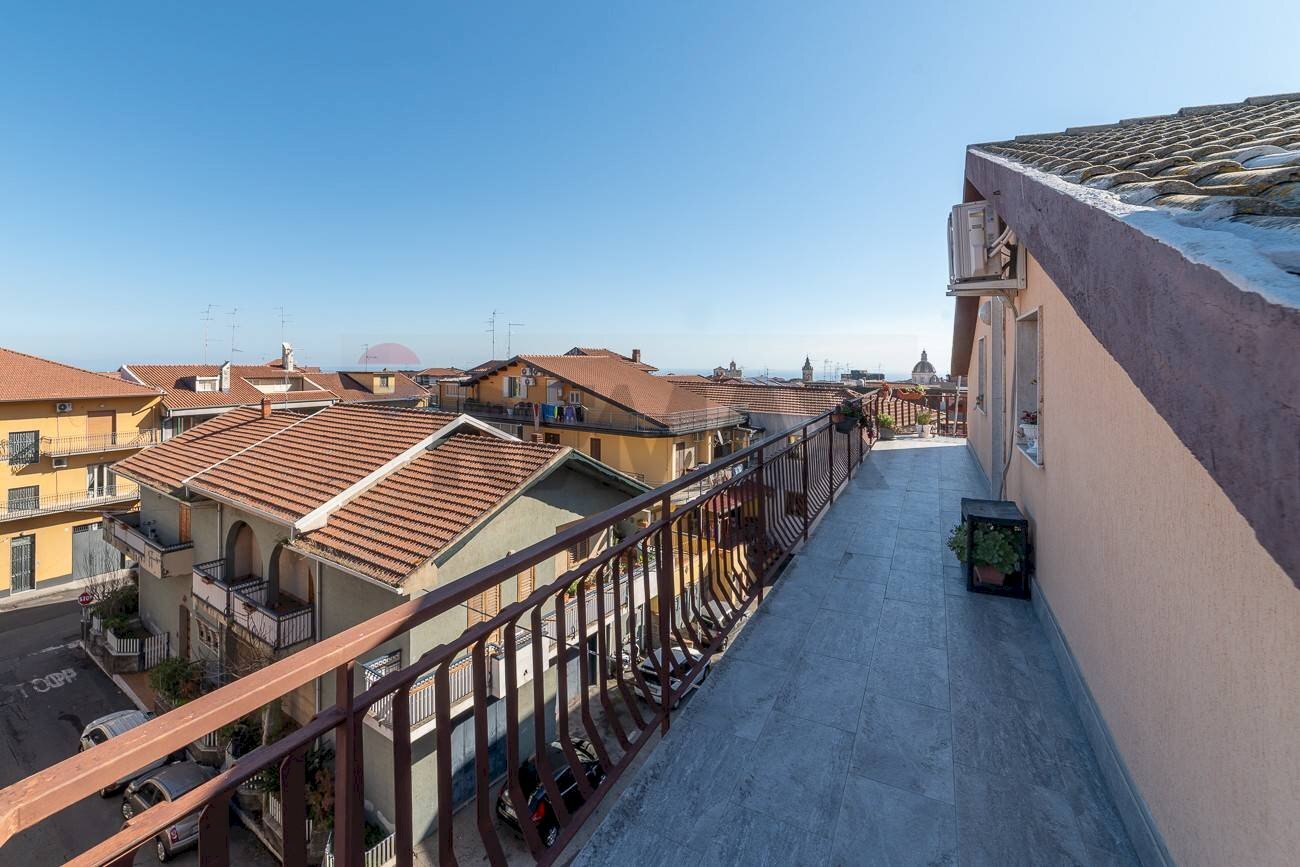 Balcone - Four-room apartment Via Antonio Vivaldi
 
27, Aci Sant'Antonio - photo 3
