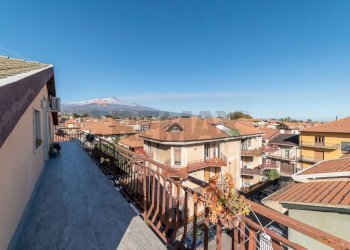 Balcone - Quadrilocale Via Antonio Vivaldi
 
27, Aci Sant'Antonio - foto 4