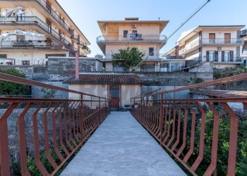 Balcone - Quadrilocale Via Antonio Vivaldi
 
27, Aci Sant'Antonio - foto 26