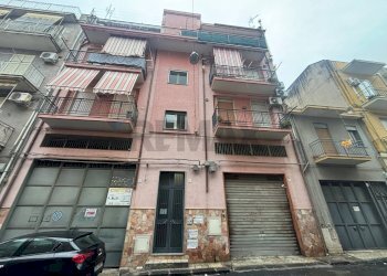 Edificio all\'aperto - Quadrilocale Via Piombino
 
8, Lentini - foto 1