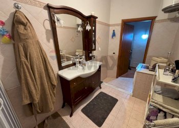 Bagno - Quadrilocale Via Piombino
 
8, Lentini - foto 10