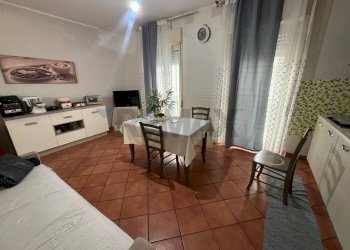 Sala da pranzo - Quadrilocale Via Piombino
 
8, Lentini - foto 21