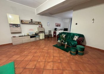 Soggiorno - Quadrilocale Via Piombino
 
8, Lentini - foto 22