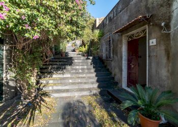 Casa all\'aperto - Casa indipendente Via Rampa della Collegiata
 
4, Trecastagni - foto 1