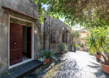 Casa all\'aperto - Casa indipendente Via Rampa della Collegiata
 
4, Trecastagni - foto 2