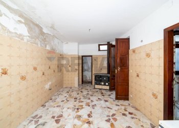 Stanza vuota - Casa indipendente Via Rampa della Collegiata
 
4, Trecastagni - foto 14