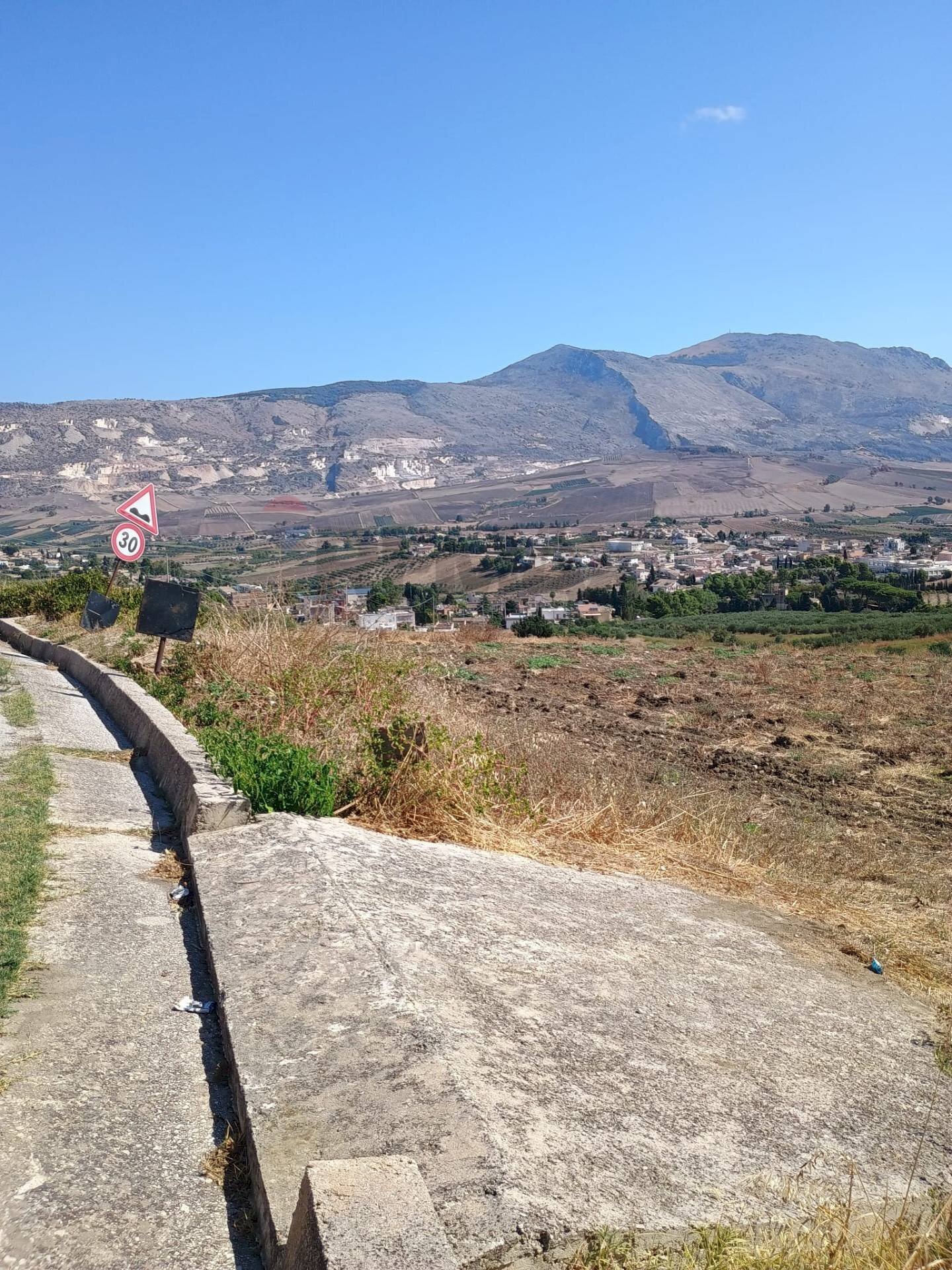 Vista delle montagne - Terreno edificabile Via Firenze
snc, Buseto Palizzolo - foto 2