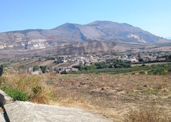 Vista delle montagne - Terreno edificabile Via Firenze
 
snc, Buseto Palizzolo - foto 5