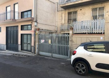 Edificio all\'aperto - Locale Commerciale Via Martin Luther King
16, Misterbianco - foto 4