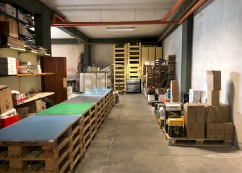 Dispensa di stoccaggio - Locale Commerciale Via Martin Luther King
16, Misterbianco - foto 8