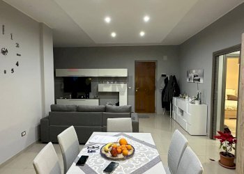 Sala da pranzo - Quadrilocale Villaggio Sant'agata Zona B
 
95, Catania - foto 2