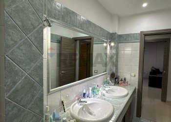 Bagno - Quadrilocale Villaggio Sant'agata Zona B
 
95, Catania - foto 14