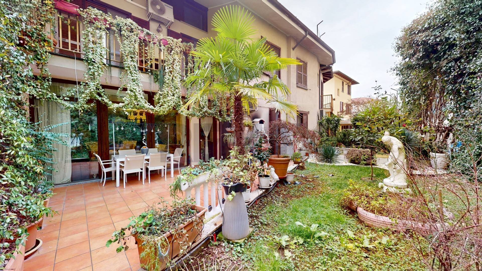 Giardino - Villa Via Roma
 
55, Cassina de' Pecchi - foto 1