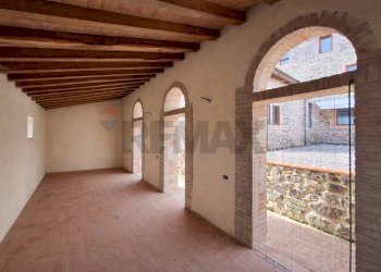 Magazzino - Casa indipendente Bucine - foto 2