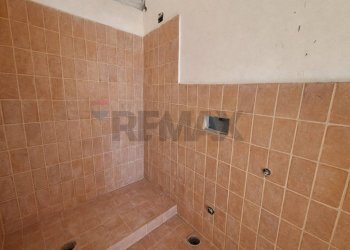 Doccia, bagno 1 - Casa indipendente Bucine - foto 11