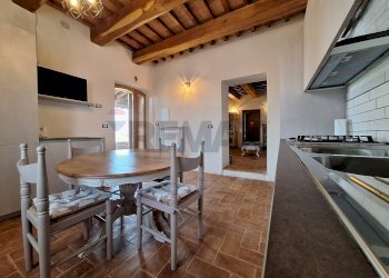 Cucina abitabile - Villa Bifamiliare Bucine - foto 6