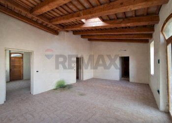 Zona giorno e cucina - Trilocale Bucine - foto 8