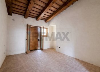 Camera matrimoniale 2 - Trilocale Bucine - foto 9