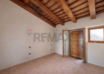 Camera matrimoniale 2 - Trilocale Bucine - foto 10