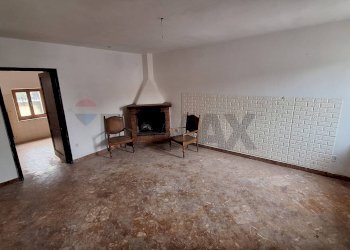 Soggiorno - Casa semi indipendente LOCALITA' ANTRIA
 
3, Arezzo - foto 3