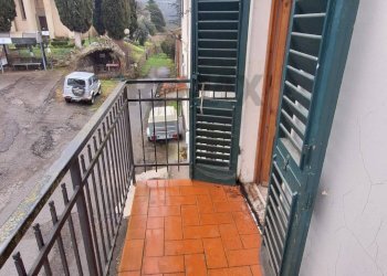 Balcone - Casa semi indipendente LOCALITA' ANTRIA
 
3, Arezzo - foto 11