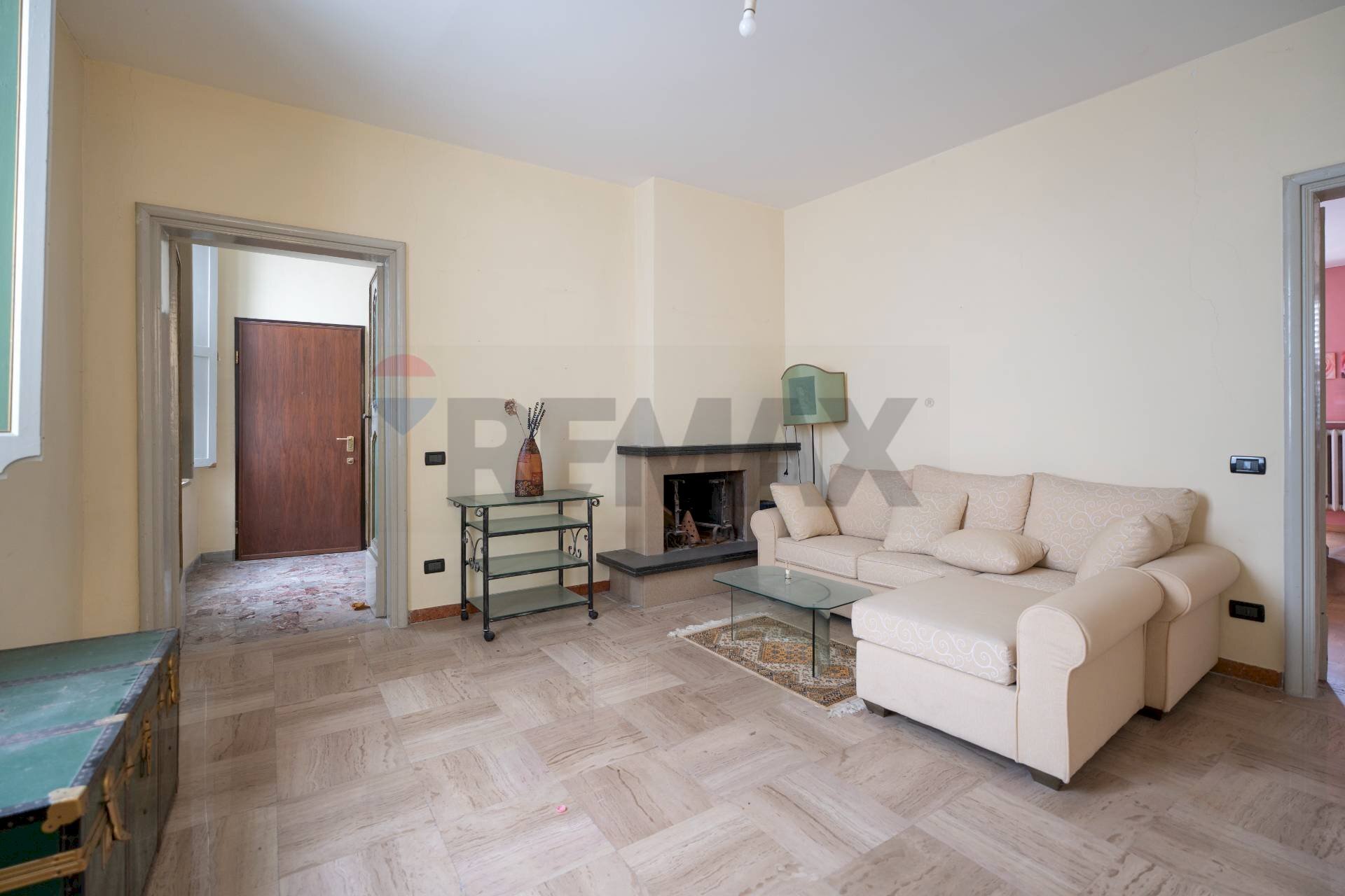 Soggiorno - Appartamento via Cialdini
 
81, Fabriano - foto 1