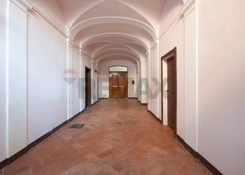 Hall / corridoio - Appartamento via Cialdini
 
81, Fabriano - foto 7