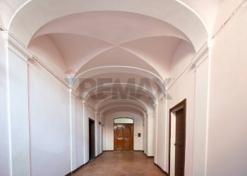 Hall / corridoio - Appartamento via Cialdini
 
81, Fabriano - foto 8