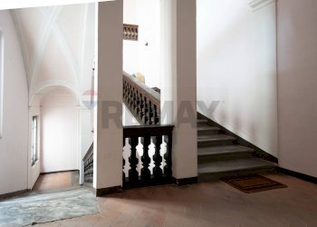 Scale - Appartamento via Cialdini
 
81, Fabriano - foto 9