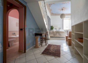 Hall / corridoio - Appartamento via Cialdini
 
81, Fabriano - foto 39